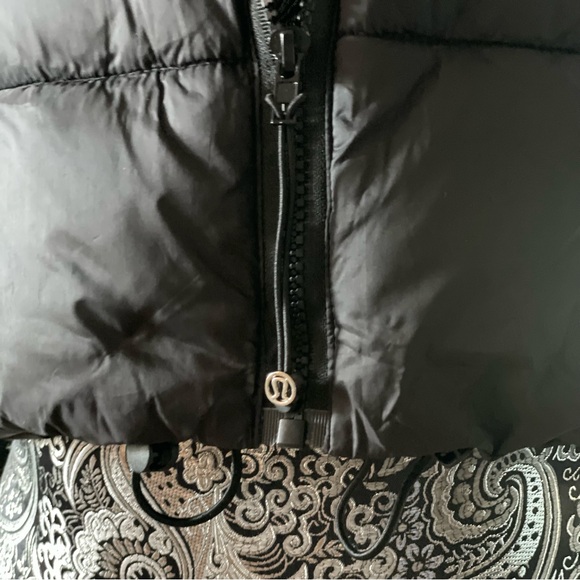 Lululemon Cropped Cinch Waist Puffer Vest - Picture 8 of 10